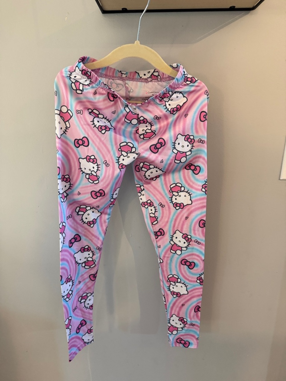 Cuddl Duds Pink Blue Hello Kitty Print Kids Leggings